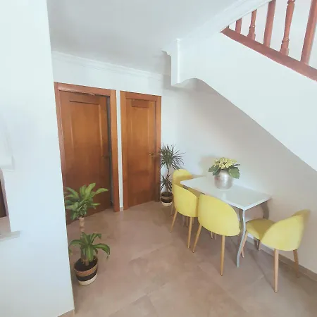 Luminosa Casa En * نيرخا